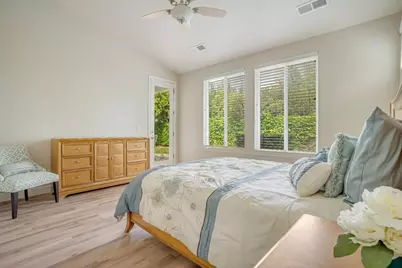 6126 W Los Altos Avenue, Fresno, CA 93722 - Photo 15