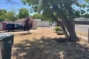 3244 E Pine Ave, Fresno, CA 93703 - Photo 5