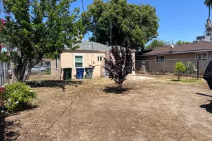 3244 E Pine Ave, Fresno, CA 93703 - Photo 11