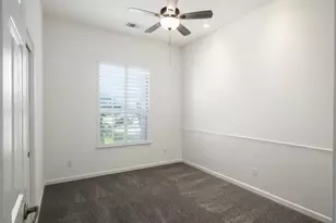 512 W Fallbrook Ave, Clovis, CA 93611 - Photo 29