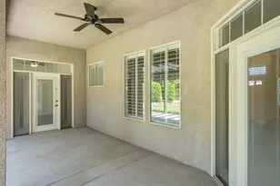 512 W Fallbrook Ave, Clovis, CA 93611 - Photo 37