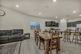5432 W Lamona Ave, Fresno, CA 93722 - Photo 13