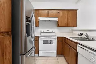 1190 S Winery Ave, Fresno, CA 93727 - Photo 11