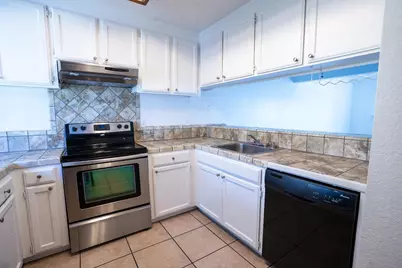 4885 N Backer Avenue #128, Fresno, CA 93726 - Photo 13
