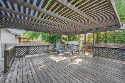 651 N Laverne Avenue, Fresno, CA 93727 - Photo 23