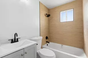 2486 S 10th St, Fresno, CA 93725 - Photo 15