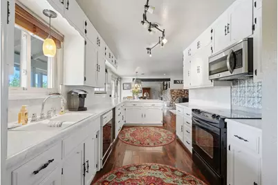5308 E Mount Whitney Avenue, Laton, CA 93242 - Photo 17