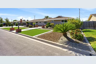 365 E Sycamore Drive, Hanford, CA 93230 - Photo 5