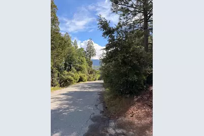 39333 Manzanita Drive, Oakhurst, CA 93644 - Photo 5