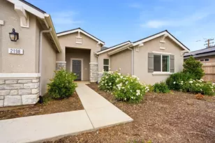 2198 W Ambassador Wy, Hanford, CA 93230 - Photo 5