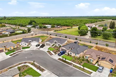 2198 W Ambassador Way, Hanford, CA 93230 - Photo 47