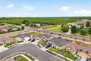 2198 W Ambassador Wy, Hanford, CA 93230 - Photo 47