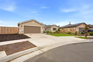 2198 W Ambassador Wy, Hanford, CA 93230 - Photo 3