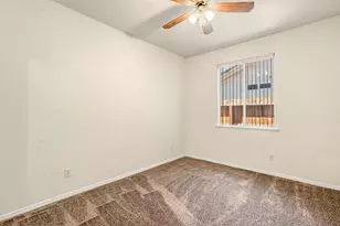 7633 N Hanna Ave, Fresno, CA 93722 - Photo 19