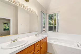 7633 N Hanna Ave, Fresno, CA 93722 - Photo 17
