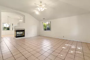 7633 N Hanna Ave, Fresno, CA 93722 - Photo 7