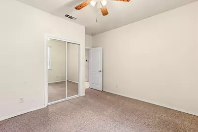 7633 N Hanna Avenue, Fresno, CA 93722 - Photo 21