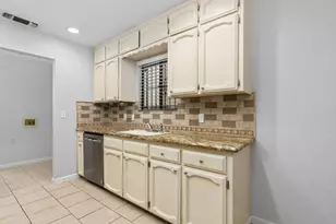 2730 N Wishon Ave, Fresno, CA 93704 - Photo 13