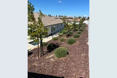 2189 E Strathspey Way, Fresno, CA 93730 - Photo 37