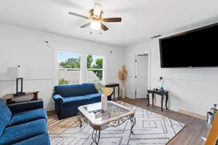 807 N Van Ness Ave, Fresno, CA 93728 - Photo 39