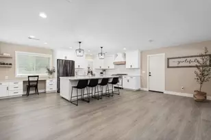 6220 S Clara Ave, Fresno, CA 93706 - Photo 11