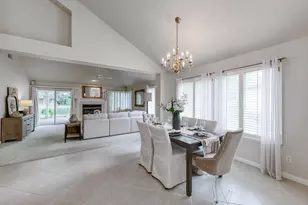 2977 W Pembrook, Fresno, CA 93711 - Photo 11