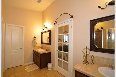 2976 E Christopher Drive, Fresno, CA 93720 - Photo 7