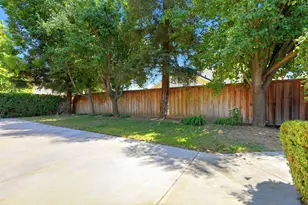 4651 W Morris Ave, Fresno, CA 93722 - Photo 39