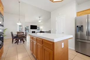 4651 W Morris Ave, Fresno, CA 93722 - Photo 17
