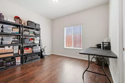 4651 W Morris Avenue, Fresno, CA 93722 - Photo 29