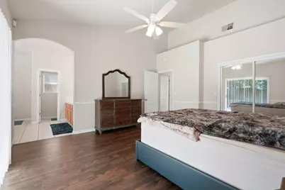4651 W Morris Avenue, Fresno, CA 93722 - Photo 33