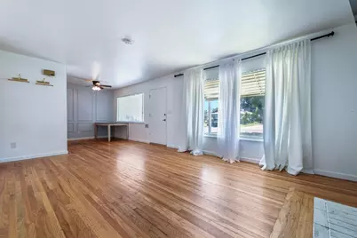 3913 E Fountain Way, Fresno, CA 93726 - Photo 9