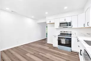 3126 W Alamos Ave, Fresno, CA 93722 - Photo 11