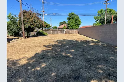 3988 N Fresno Street, Fresno, CA 93726 - Photo 35