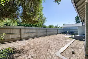1348 Union St, Kingsburg, CA 93631 - Photo 17