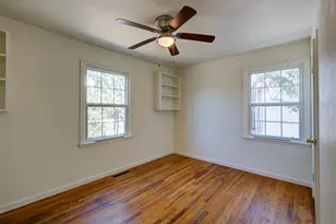 2477 S 9th St, Fresno, CA 93725 - Photo 15
