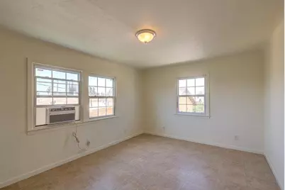 2477 S 9th Street, Fresno, CA 93725 - Photo 31