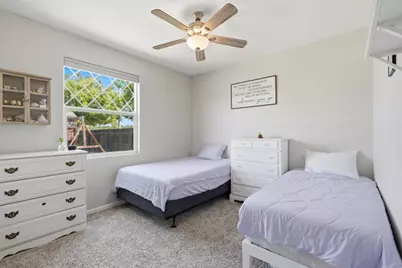 1383 E Donnybrook Place, Hanford, CA 93230 - Photo 29
