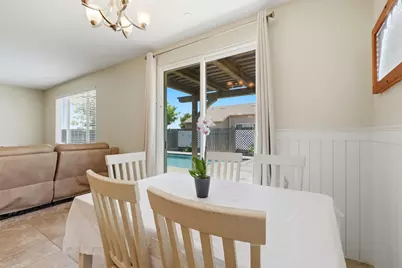 1383 E Donnybrook Place, Hanford, CA 93230 - Photo 23