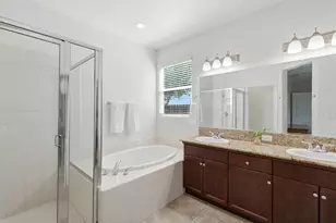 1383 E Donnybrook Pl, Hanford, CA 93230 - Photo 37