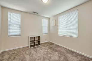 6336 N Santa Lucia Way, Fresno, CA 93722 - Photo 21