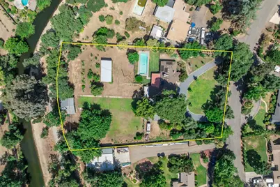 5426 Columbia Drive, Fresno, CA 93727 - Photo 49