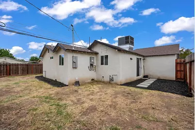 421 Orange Avenue, Chowchilla, CA 93610 - Photo 7