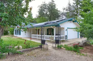 36686 Mattie Fhy Ct, Coarsegold, CA 93614 - Photo 3
