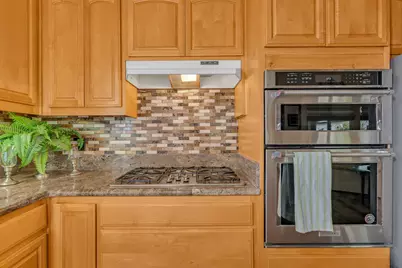 17028 Granite Falls Way, Madera, CA 93610 - Photo 15