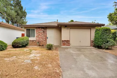 4466 N Cornelia Avenue, Fresno, CA 93722 - Photo 1