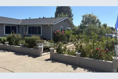 9896 Sunray Place, Windsor, CA 95492 - Photo 1