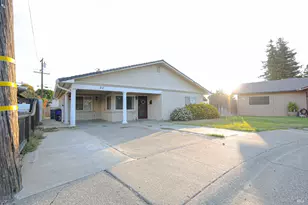 22 Sierra Dr, Dixon, CA 95620 - Photo 1
