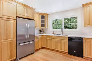 1060 Oakmont Ct, Napa, CA 94559 - Photo 17