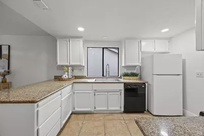 706 Peregrine Way, Vacaville, CA 95687 - Photo 7